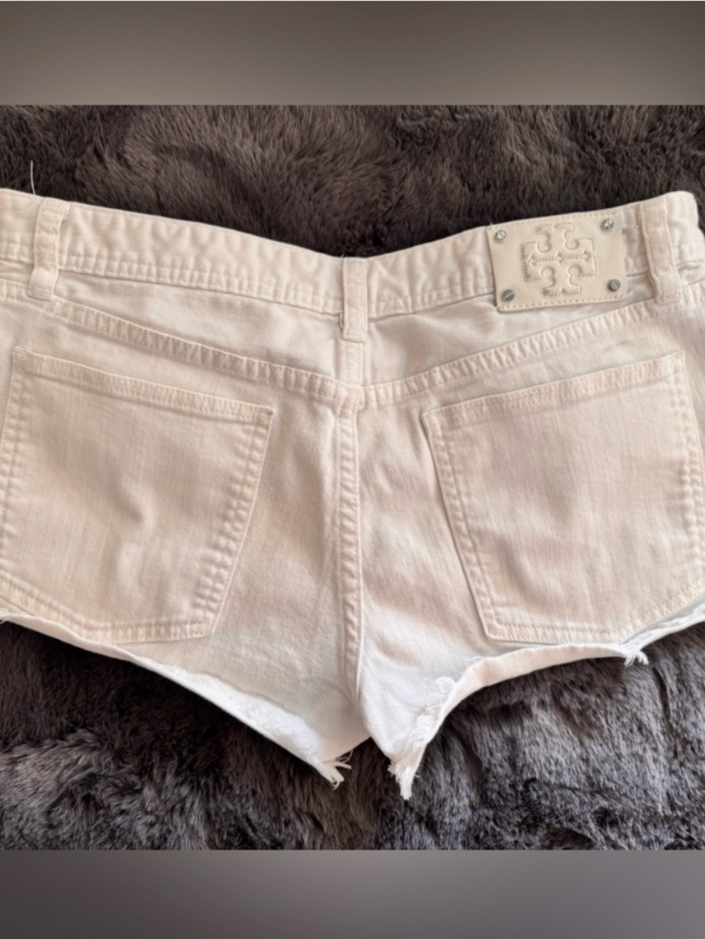 Tory Burch White Denim Frayed Hem Shorts, Size 31